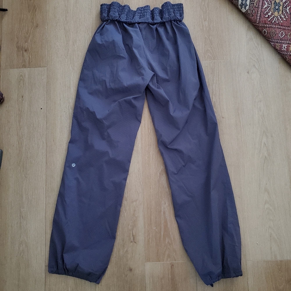 Lululemon Paper Bag Trouser 10